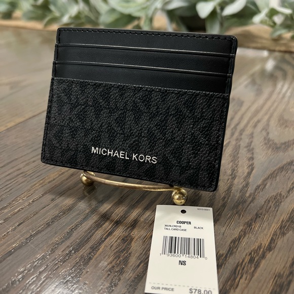 Michael Kors NEW leather card holder - Picture 3 of 5